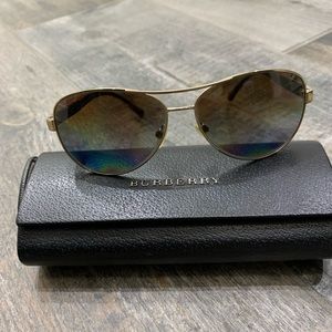 Burberry aviators